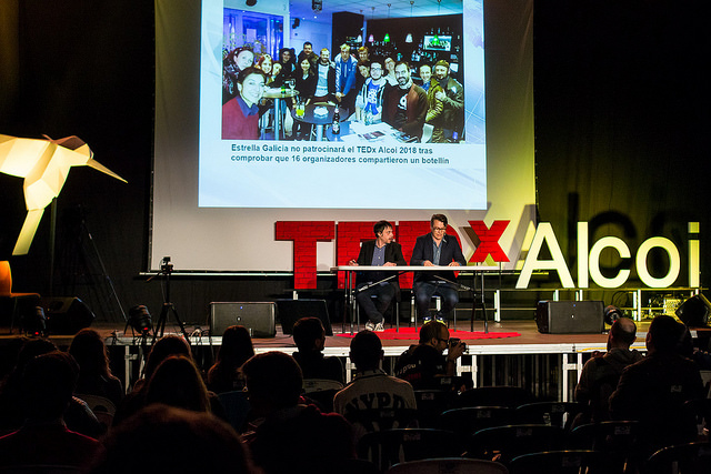 Más falso que un Judas | Pep Sellés i Rubén Mira | TEDxAlcoi